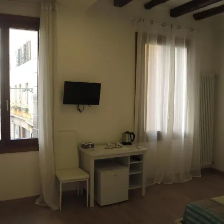 Casa Venier 3* ונציה